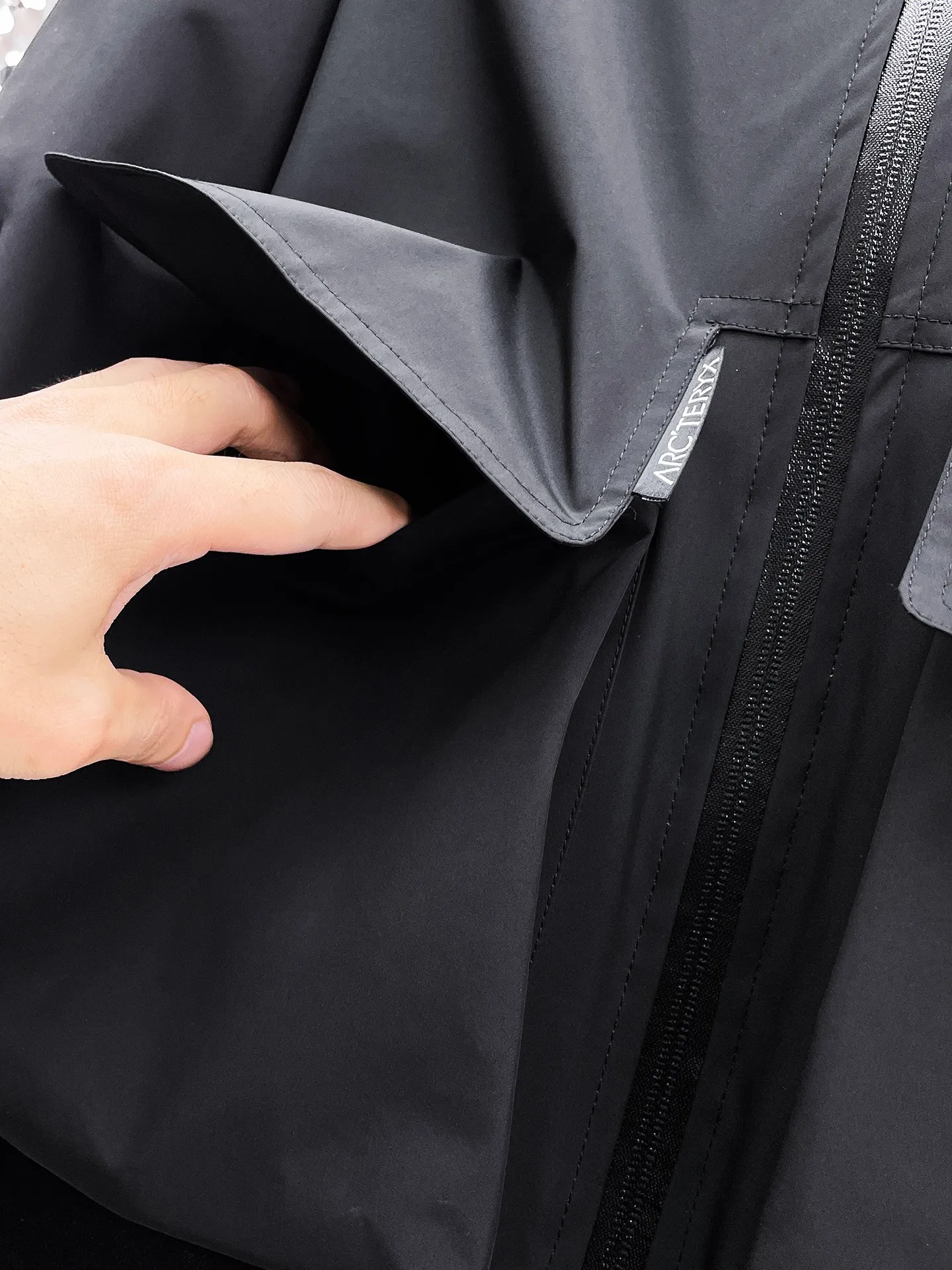 Same Style， ， ！2026 New Arrival ，Original Premium ！ Breathable ， ， ， Quality。 ！ ， ！Sizes：M～3XL